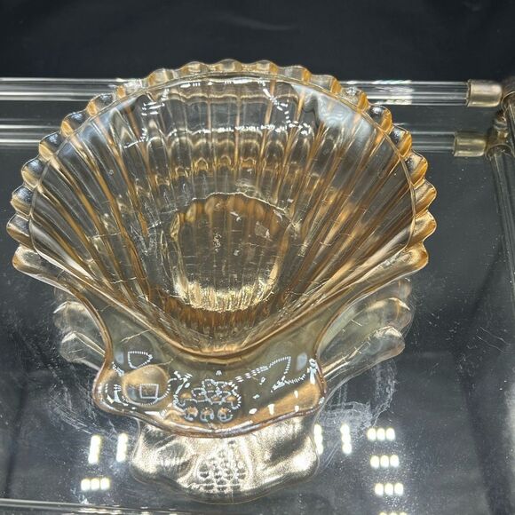 Vintage Jeannette Glass Company Amberglo Marigold Carnival Glass Shell Dish - Picture 3 of 10
